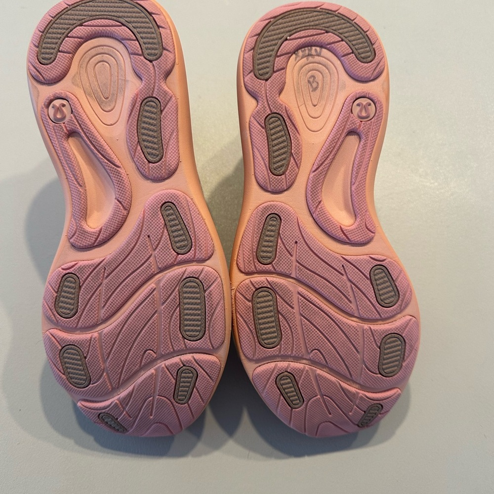 Lululemon Chargefeel Low Womens Workout Shoes - Picture 7 of 8